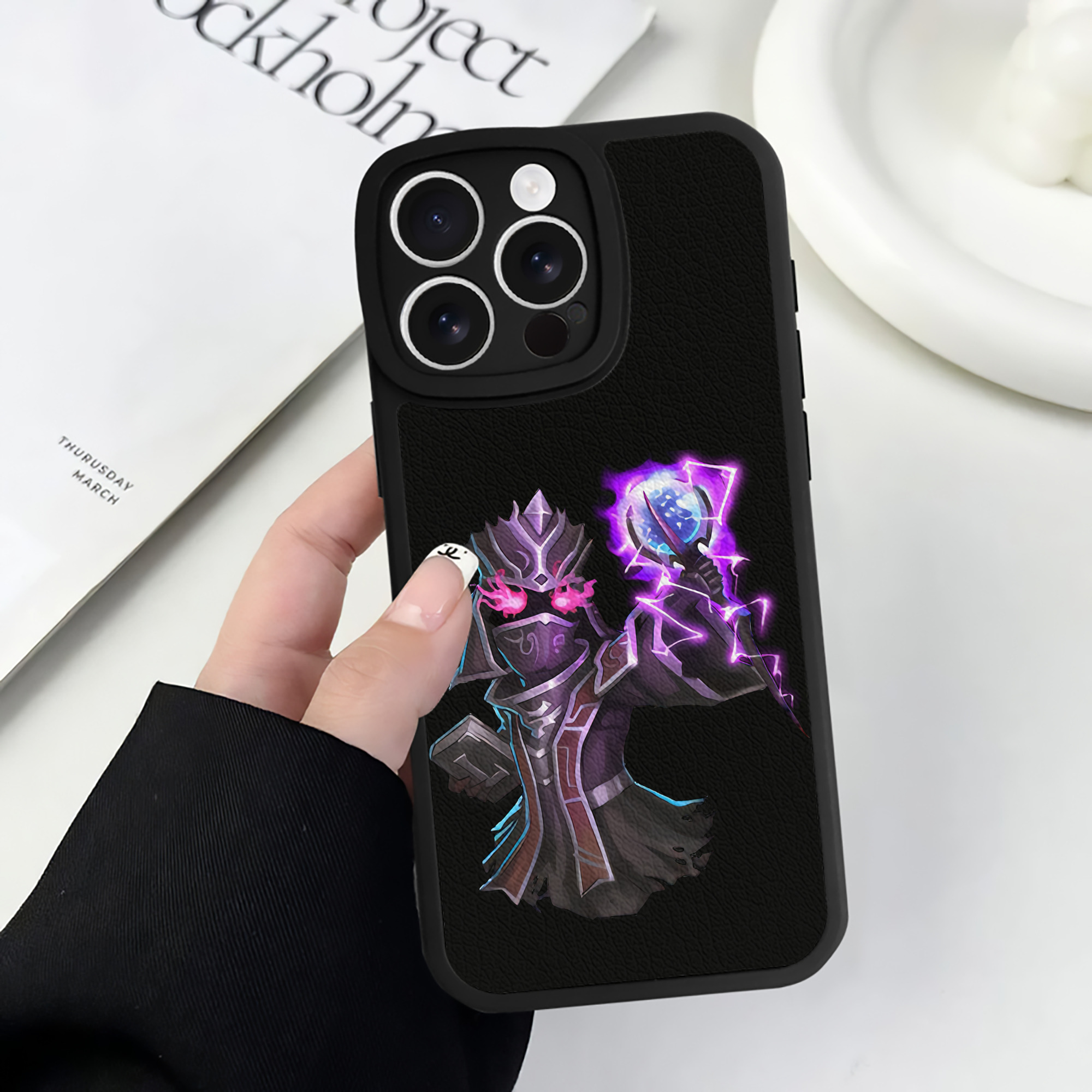 リーグ・オブ・レジェンド League of Legends LOL 【iPhone 16シリーズ対応】シリコンスマホケース（レザー調） 材質：シリコン